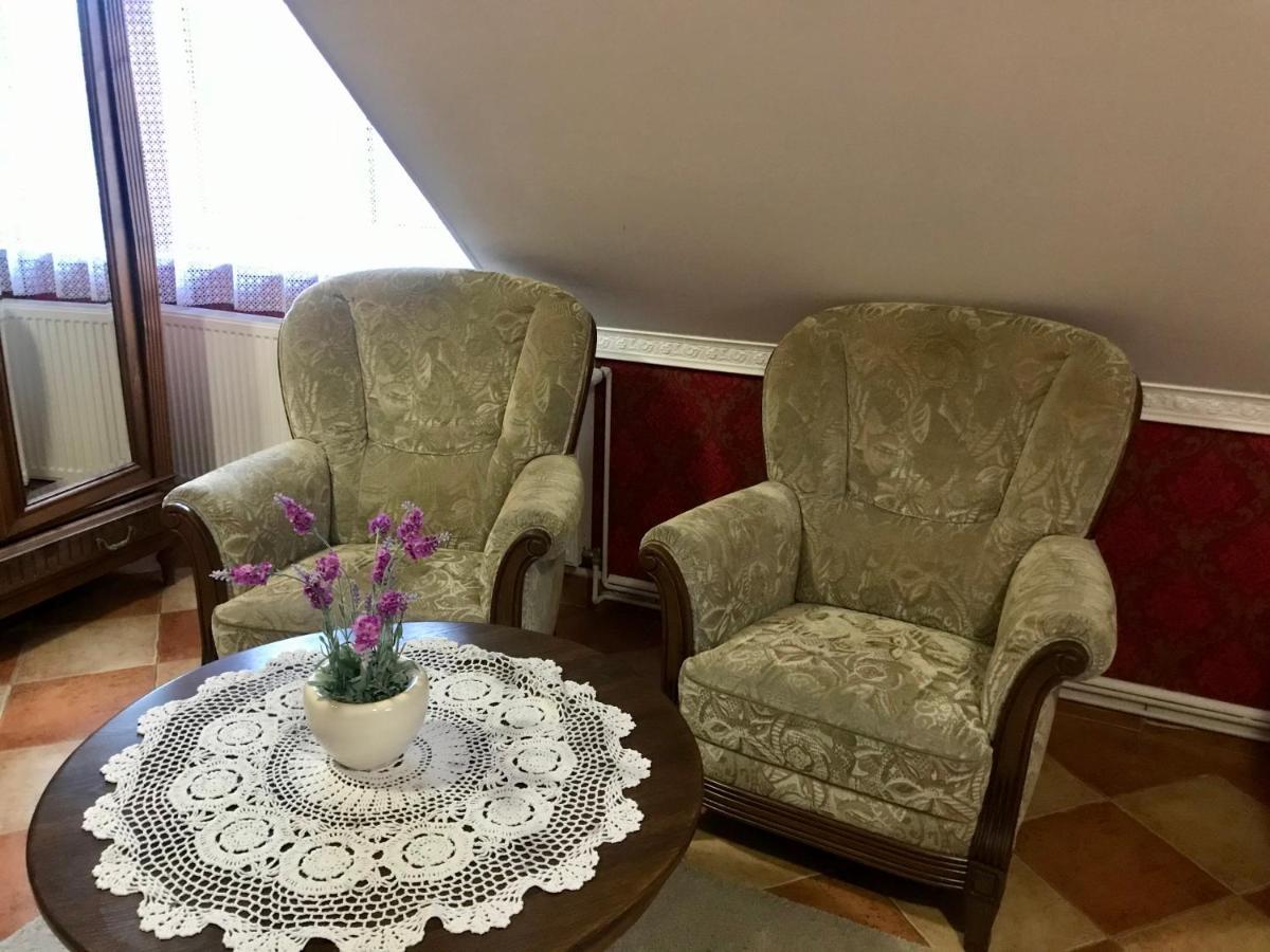 Dworek Biala Dama Nieborów Exterior foto